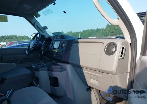 2012 Ford E-350 Super Duty Commercial z USA, uszkodzony, nr VIN 1FTSS3ES3CDB26431